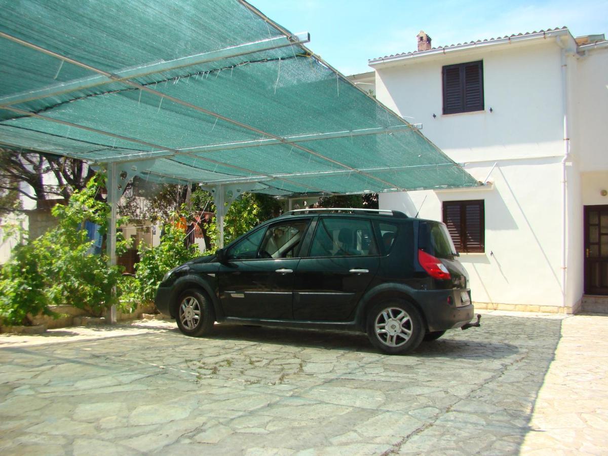 Apartments And Rooms With Parking Space Pag - 13060 Pag Town Exterior foto